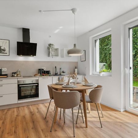 Zwei Apartments Fuer Bis Zu 8 Personen Zentral, Modern, Mit Terrasse & Balkon Bielefeld Exteriér fotografie