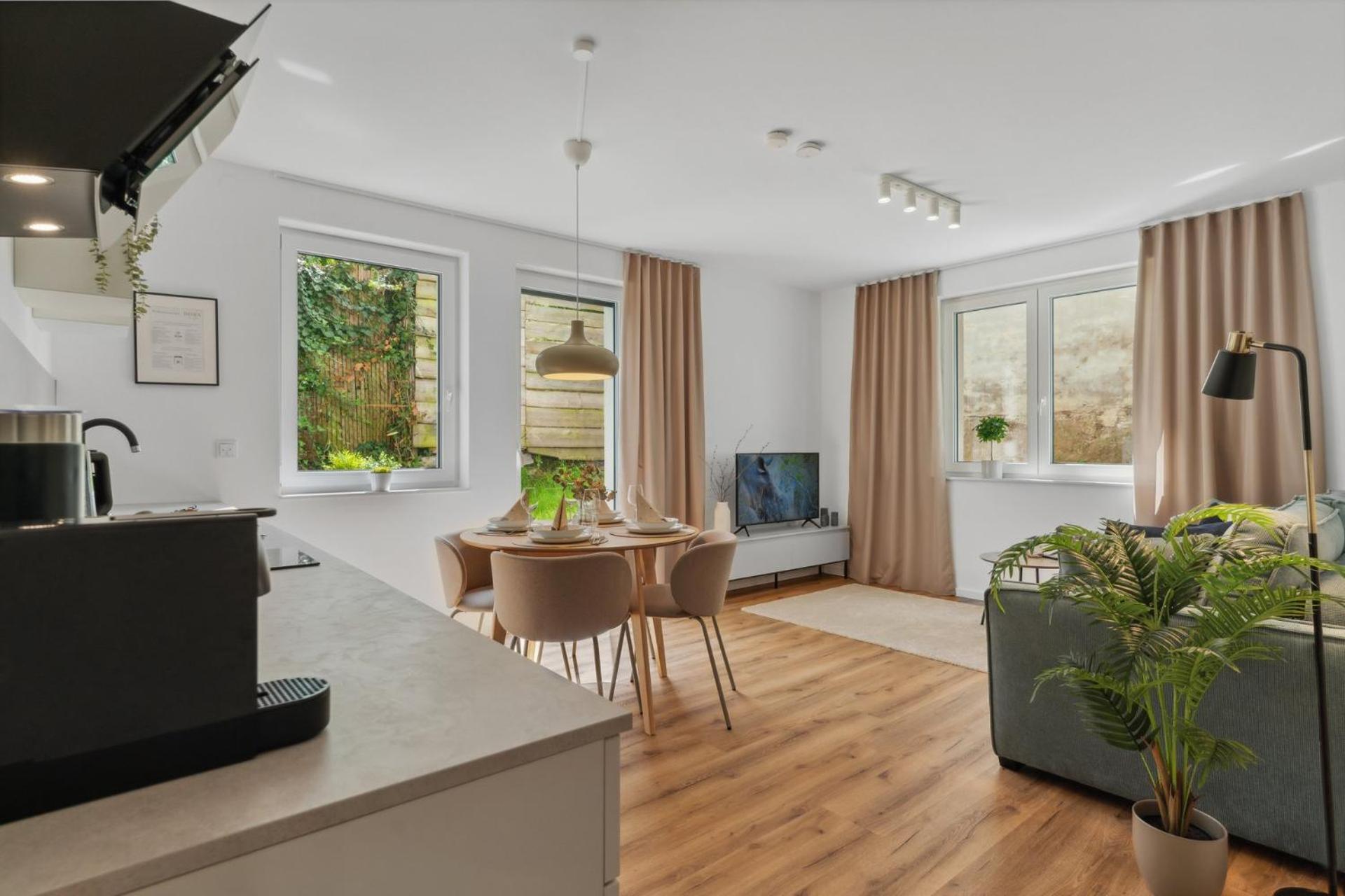 Zwei Apartments Fuer Bis Zu 8 Personen Zentral, Modern, Mit Terrasse & Balkon Bielefeld Exteriér fotografie