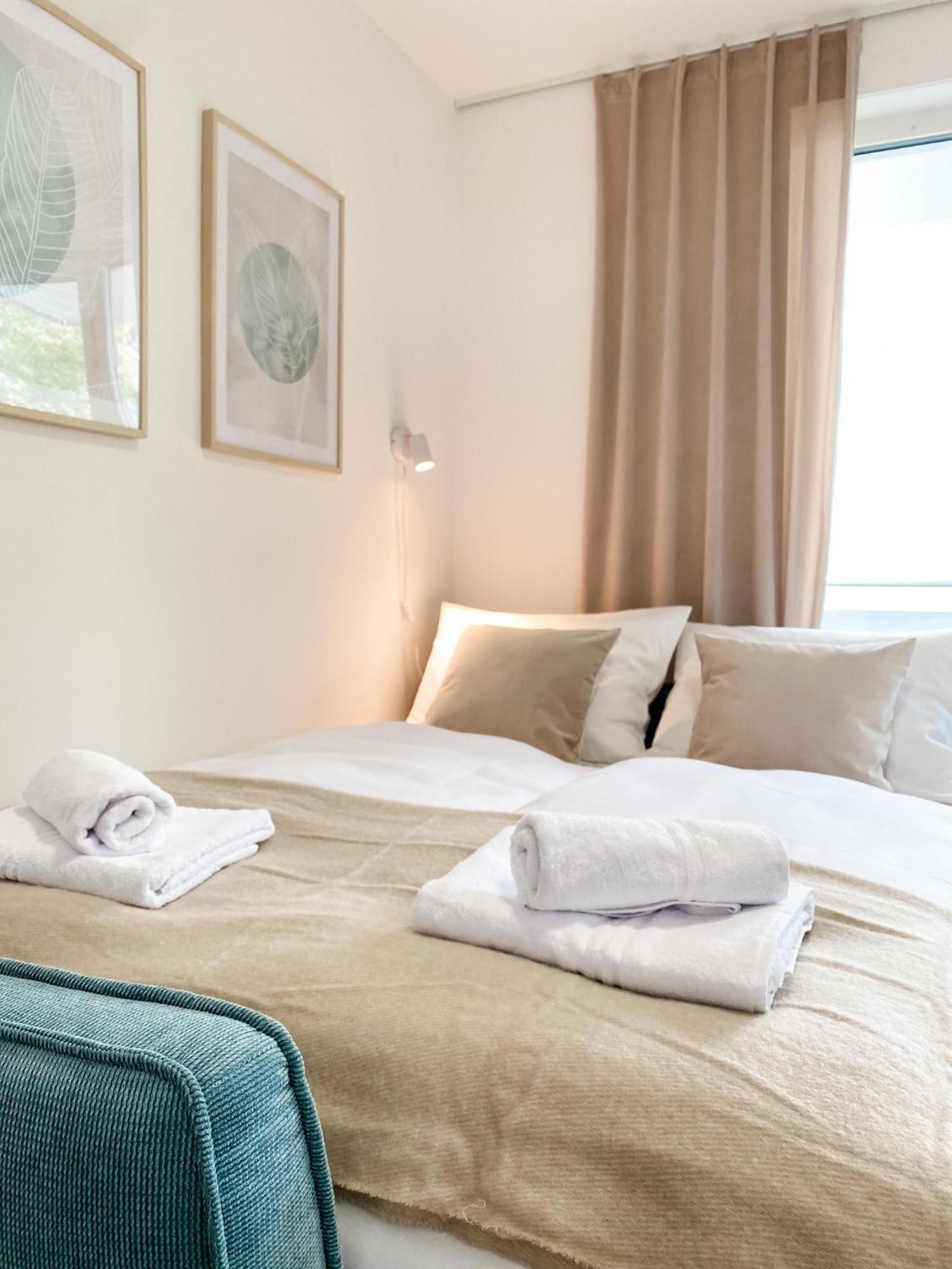 Zwei Apartments Fuer Bis Zu 8 Personen Zentral, Modern, Mit Terrasse & Balkon Bielefeld Exteriér fotografie