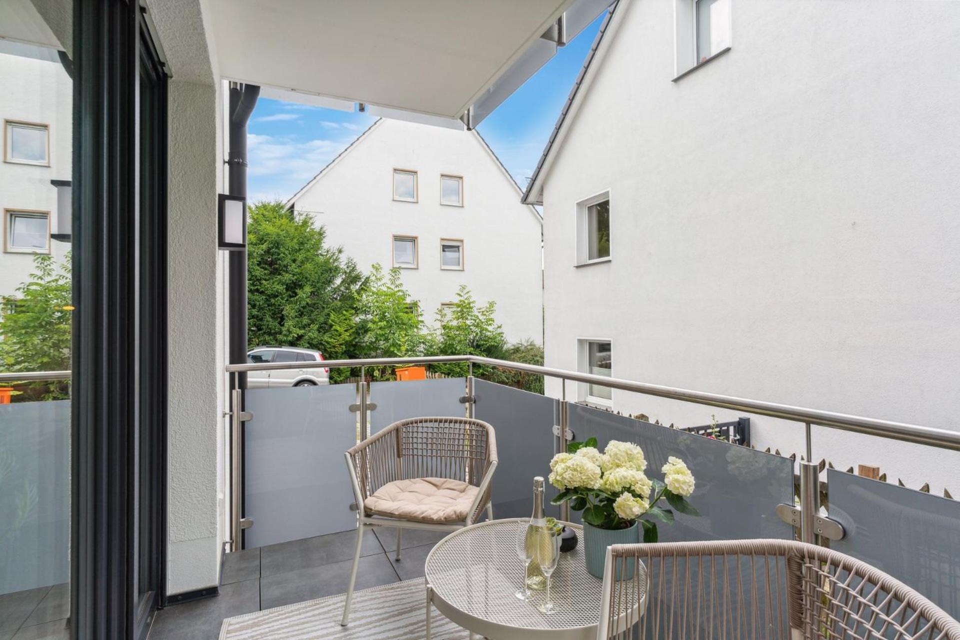 Zwei Apartments Fuer Bis Zu 8 Personen Zentral, Modern, Mit Terrasse & Balkon Bielefeld Exteriér fotografie